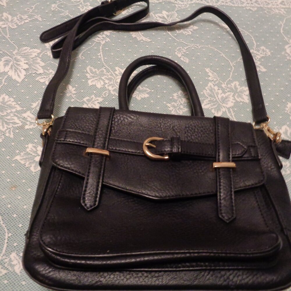 CLASSIC GIRL CITY GIRL CHARMING CHARLIE BLACK CROSSBODY BAG OR PURSE